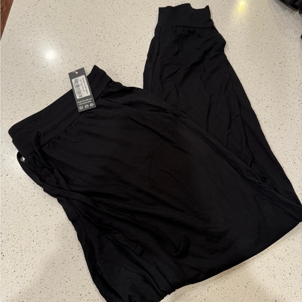 Kindred Bravely Black Lounge Pants